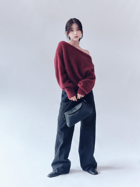 「また、バズってた」美肩チラ見せ！中野恵那、美しすぎる冬のコーデに反響