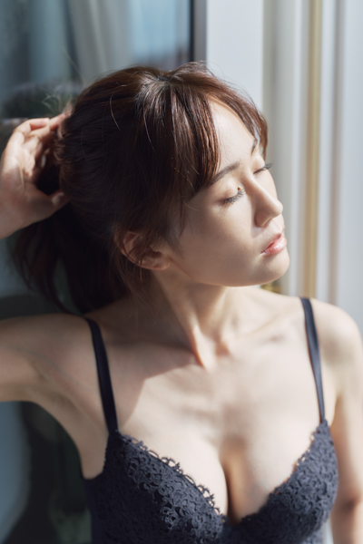 前田敦子最後の写真集発売が決定！大人の恋をテーマに過去最大露出にも挑戦&先行カット解禁！