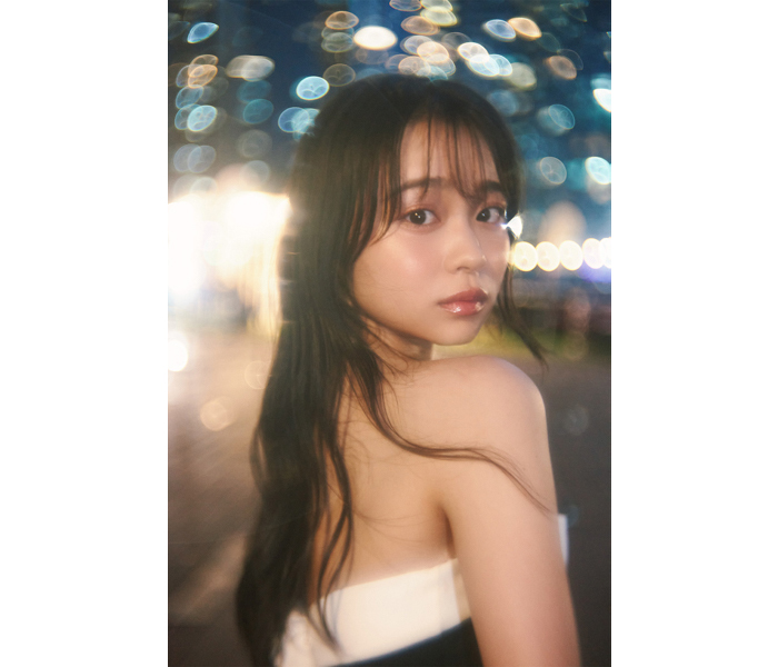 林芽亜里・10周年＆20歳記念のフォトブック超至近距離見つめ合いカットの表紙とタイトルを解禁
