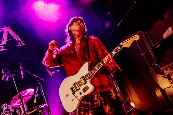 【ライブレポート】 MAQIA、観客たちの心の声と思いを一つにした景色を描く！＜MAQIA ONEMAN TOUR「灯火」公演＞