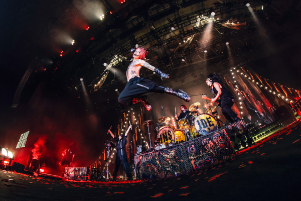 HYDE、10月25日『HYDE [INSIDE] LIVE 2025 WORLD TOUR -JAPAN FINAL-』オフィシャルライヴレポートが到着！また、HYDEオリジナル・アルバム「JEKYLL」2026年春発売！