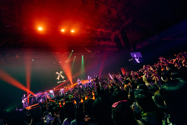 HYDE、10月25日『HYDE [INSIDE] LIVE 2025 WORLD TOUR -JAPAN FINAL-』オフィシャルライヴレポートが到着！また、HYDEオリジナル・アルバム「JEKYLL」2026年春発売！