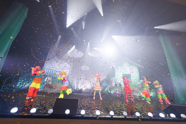 きゃりーぱみゅぱみゅ出産後初のワンマンライブにファン歓喜!妊娠中に勇気をもらった「dreamin dreamin」カバーを披露