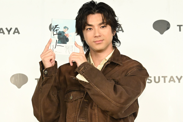 山田裕貴「ファンの人たちに、形に残るもので恩返しを」約6年間に渡る「TVガイドdan」連載の集大成「怪人」発売！