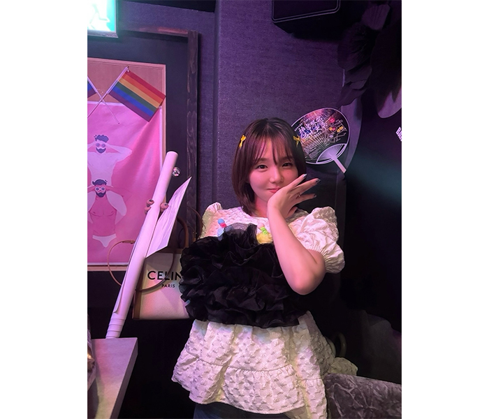 「かわいすぎだろ」「ああああっ！もう可愛い可愛い可愛い！好き」篠崎愛、キュートなリボンヘアにファン悶絶