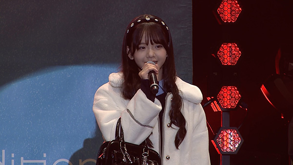 【動画】ニコ☆プチモデルの中学1年生・山腰理紗、もこもこアウター＆ミニスカで華麗にランウェイ！＜キラチャレ2025＞