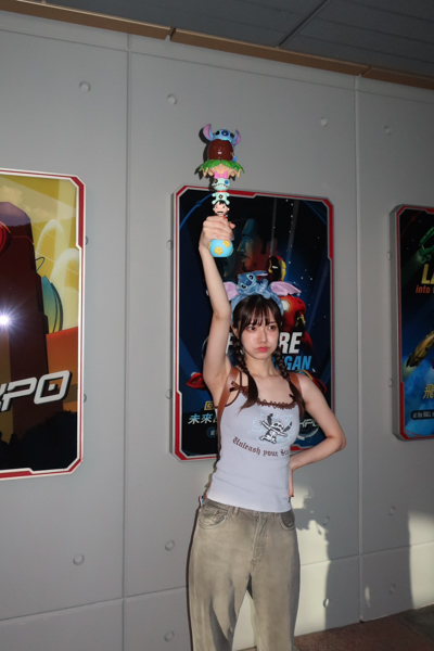 『美少女すぎる』と話題で今大注目の宮下玲奈。香港ディズニーを訪問し可愛すぎるオフショット公開！