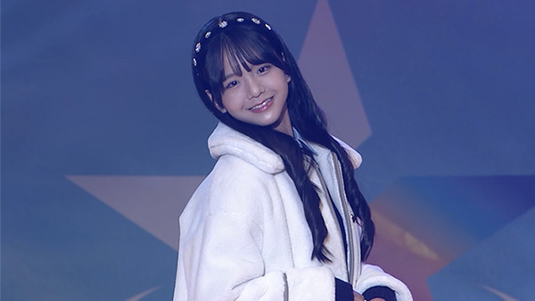 【動画】ニコ☆プチモデルの中学1年生・山腰理紗、もこもこアウター＆ミニスカで華麗にランウェイ！＜キラチャレ2025＞