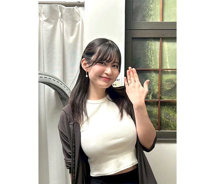 「一瞬結婚したのかと思ってびっくりした！笑」未梨一花、美ボディあらわな美貌にファン注目