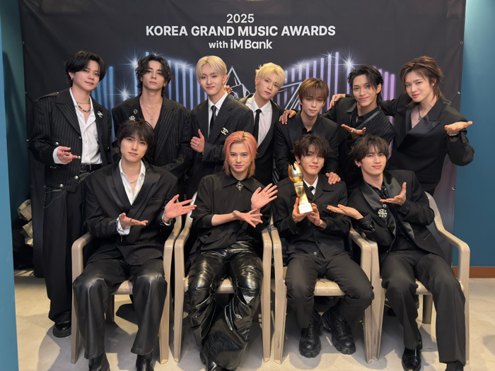 INI 豪華アーティストが集結する音楽の祭典『2025 KOREA GRAND MUSIC AWARDS』「Kpop Global Artist」を受賞！