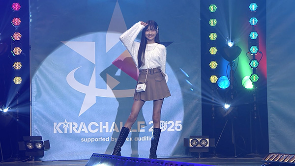 【動画】現役女子小学生・中学生キッズモデル、ミニスカファッションで大人顔負けのランウェイウォークを披露！＜キラチャレ2025＞