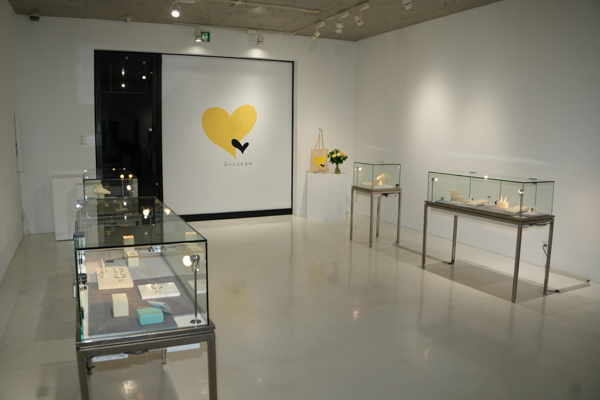 FANTASTICS 中島颯太、ディレクターを務めるジュエリーブランド『QUESERA(ケセラ)』の1周年を記念した初のPOP UP開催！前日囲み取材に登壇！