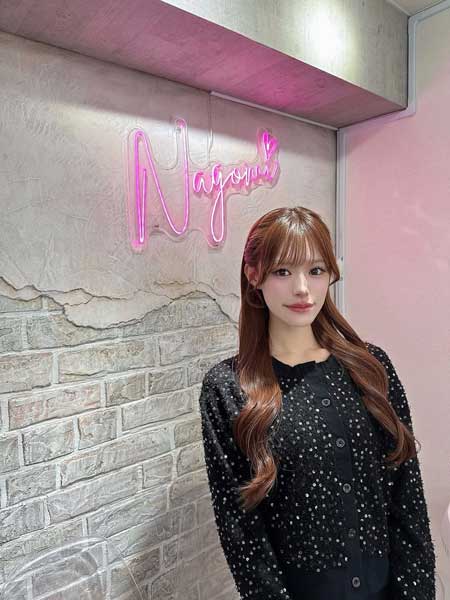 広瀬晏夕、お腹チラ見せ！オシャレ×セクシーコーデで美スタイルあらわに！！