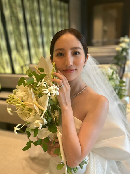 堀田茜、美しすぎるウェディングドレス姿に釘付け！「絵画の様に美しい」