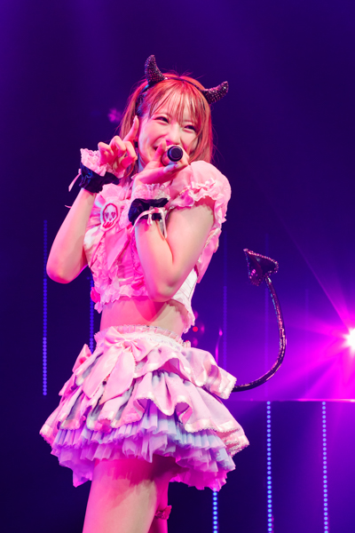 山本彩、渋谷凪咲らも駆けつけた、9年半の軌跡と感謝を刻んだ小嶋花梨卒業コンサート！