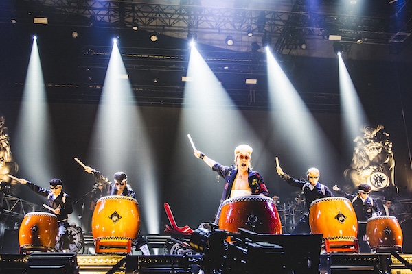 【ライブレポート】氣志團、幕張メッセを爆音ジャック！バイクアクセルコールのド派手演出でフェスの狼煙を上げる＜サントリー オールフリーpresents 氣志團万博2025 関東爆音パビリオン powered by Epson＞