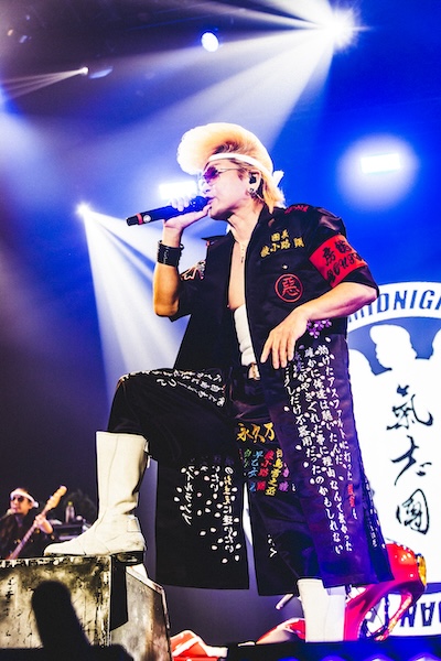 【ライブレポート】氣志團、幕張メッセを爆音ジャック！バイクアクセルコールのド派手演出でフェスの狼煙を上げる＜サントリー オールフリーpresents 氣志團万博2025 関東爆音パビリオン powered by Epson＞