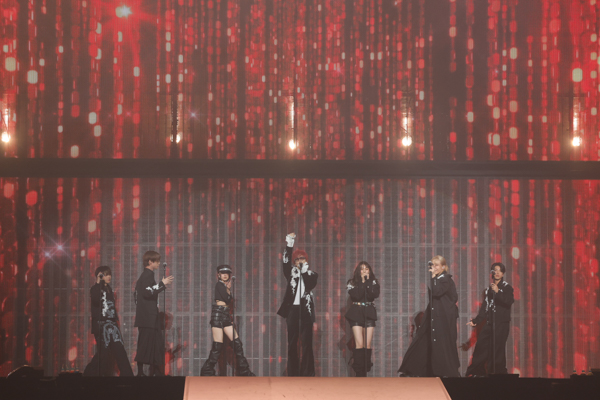 GENIC、初となる日本武道館公演で圧巻のSHOWTIME！！