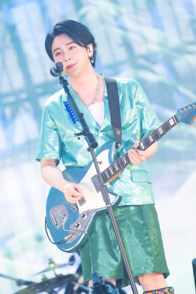 Mrs. GREEN APPLEのライブフィルム『～FJORD～ ON SCREEN』／劇場がライブステージに！「全席、最前列。」体験がすぐそこに。