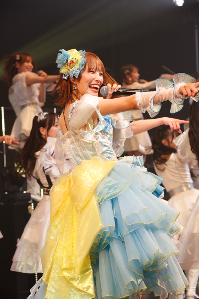 山本彩、渋谷凪咲らも駆けつけた、9年半の軌跡と感謝を刻んだ小嶋花梨卒業コンサート！