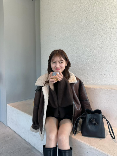 松元絵里花、美脚きわだつカジュアルな秋服コーデを公開！