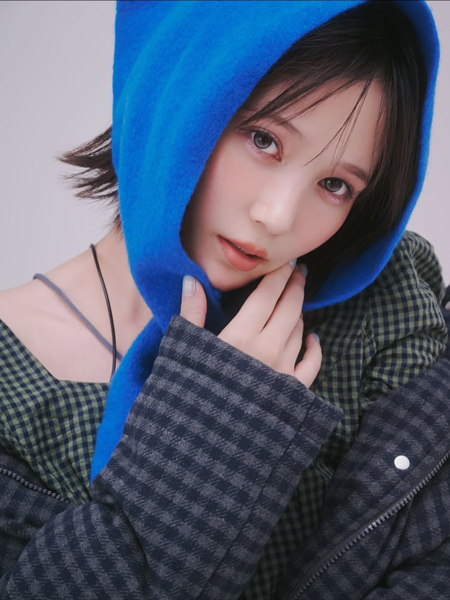 本田翼、美太ももあらわな冬コーデなど豪華ショット大公開！