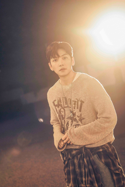 ワールドワイドに活躍するグローバルスター俳優チ・チャンウク、1st Album「Assemble」CD各形態特典、トレカ、ショップ別オリジナル特典のデザインを公開！