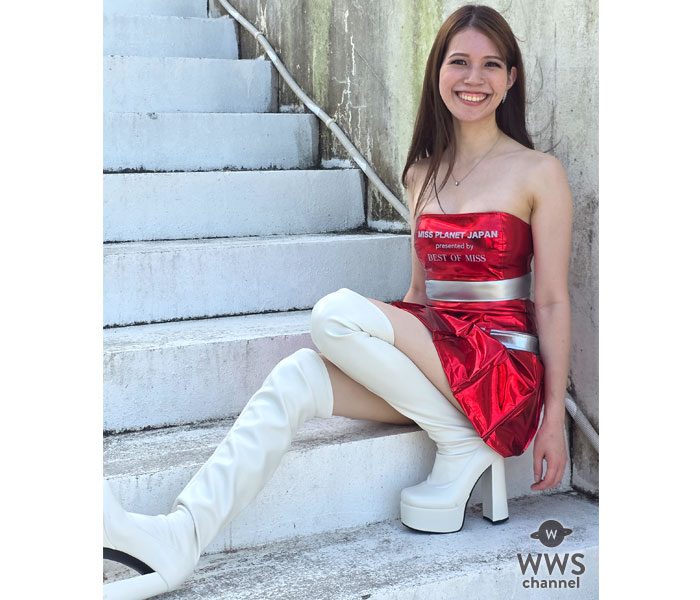 現役看護師・金城真美さん、赤のレースクイーン衣装で美脚披露！ 「幸せになるためには健康が1番大事」＜Miss Planet Japan 2025 沖縄代表＞