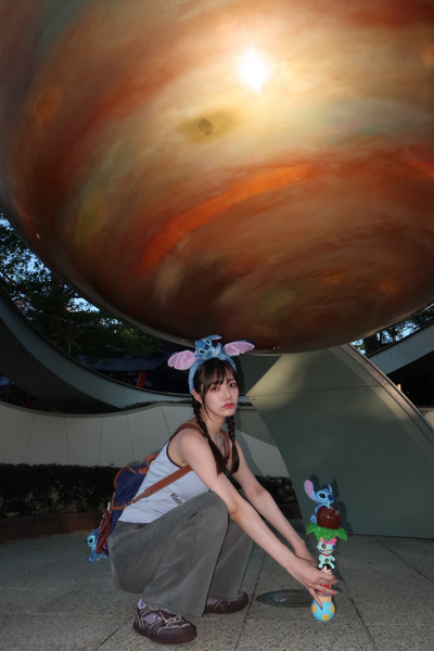 『美少女すぎる』と話題で今大注目の宮下玲奈。香港ディズニーを訪問し可愛すぎるオフショット公開！