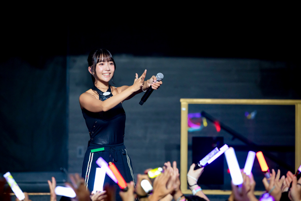 『北斗の拳』× #2i2、解散前ラストの定期公演を銀座Zoukで開催！等身大ケンシロウ像も登場