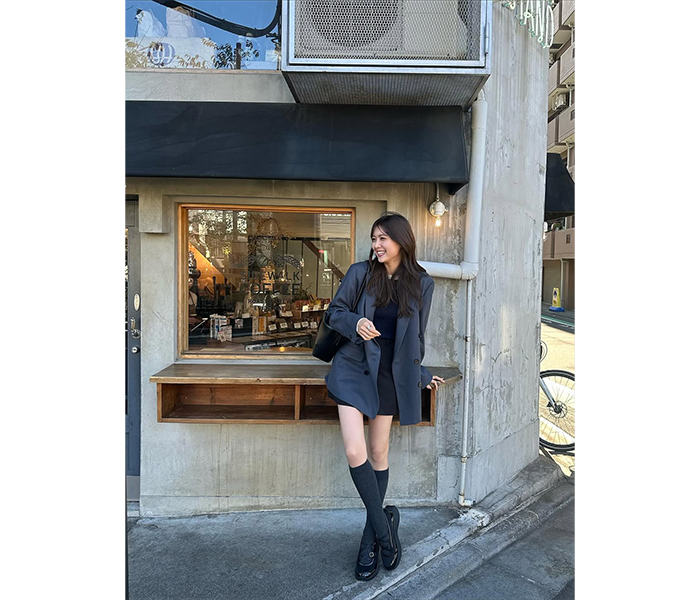 「足綺麗すぎるし長い」松元絵里花、おしゃれ可愛いジャケットコーデ姿を披露