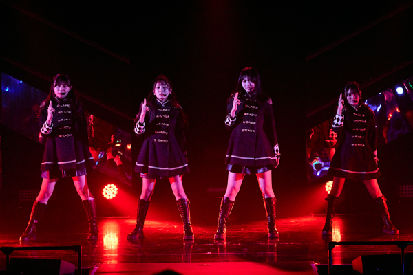 HKT48約4年ぶりの全国ツアー開催、企業タイアップやチーム昇格などをサプライズ発表！「HKT48劇場 14周年記念特別公演」オフィシャルレポート