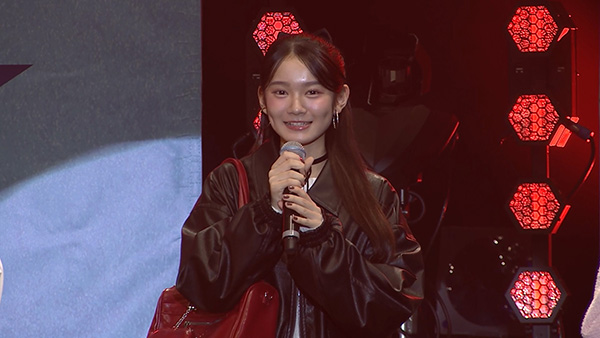 【動画】ニコ☆プチモデル・丸山晏奈、甘辛ミックスなミニスカ姿で華麗にランウェイ！＜キラチャレ2025＞