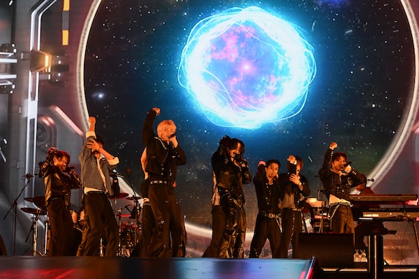 【ライブレポート】INI、強烈なビートで会場を染め上げる！＜テレビ朝日ドリームフェスティバル2025＞