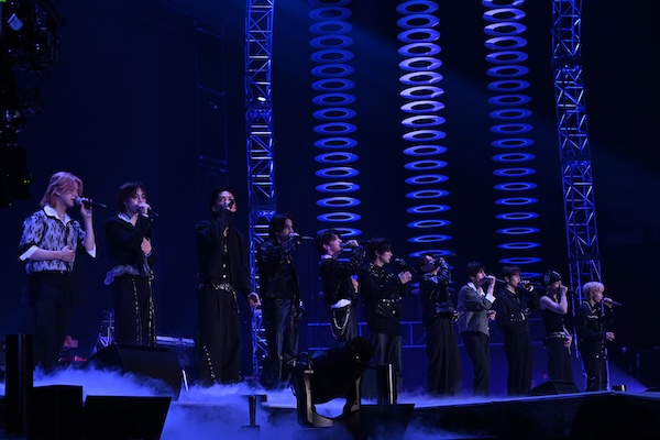 【ライブレポート】INI、強烈なビートで会場を染め上げる！＜テレビ朝日ドリームフェスティバル2025＞