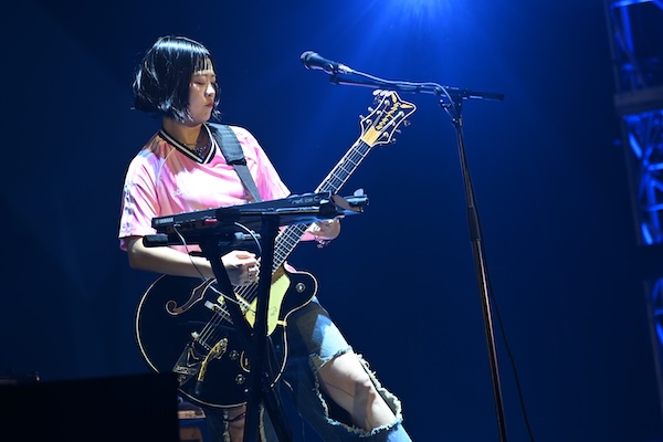 【ライブレポート】SHISHAMO、3年ぶりのドリフェスで圧巻パフォーマンス！＜テレビ朝日ドリームフェスティバル2025＞