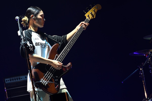 【ライブレポート】SHISHAMO、3年ぶりのドリフェスで圧巻パフォーマンス！＜テレビ朝日ドリームフェスティバル2025＞