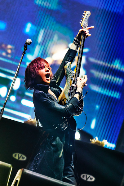 【ライブレポート】LUNA SEA、奇跡の夜に響かせた「終わりなき絆」真矢の想いと共に刻む圧巻ライブ＜LUNATIC FEST.2025＞