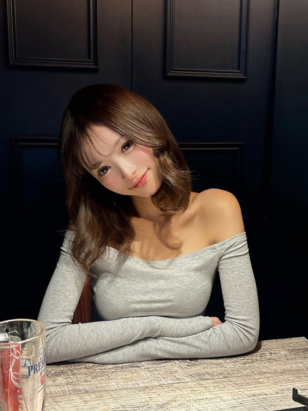 聖菜、美スタイルあらわなお姉さんコーデでファン悩殺！