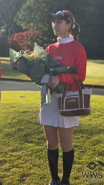 【動画】新井美穂、バースデーコンペ開催で赤と白の派手なミニスカ衣装で登場！ エンター豊田、姜秀一もドラコン対決で盛り上げる。