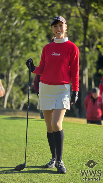 【動画】新井美穂、バースデーコンペ開催で赤と白の派手なミニスカ衣装で登場！ エンター豊田、姜秀一もドラコン対決で盛り上げる。