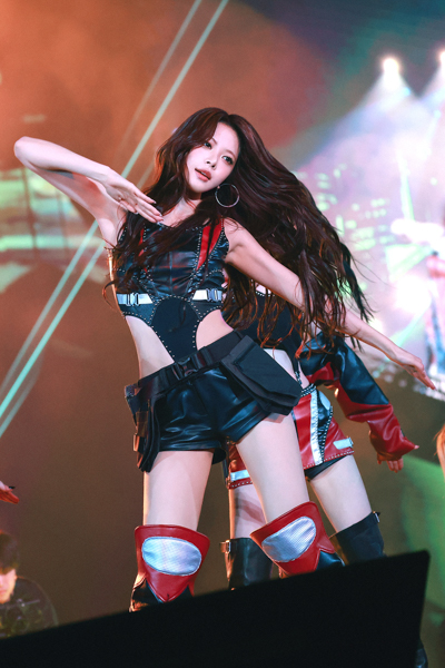 LE SSERAFIM、初の東京ドーム公演2DAYSが大盛況のうちに終了！初ワールドツアーの日本公演は全5都市11公演で約19万人動員！