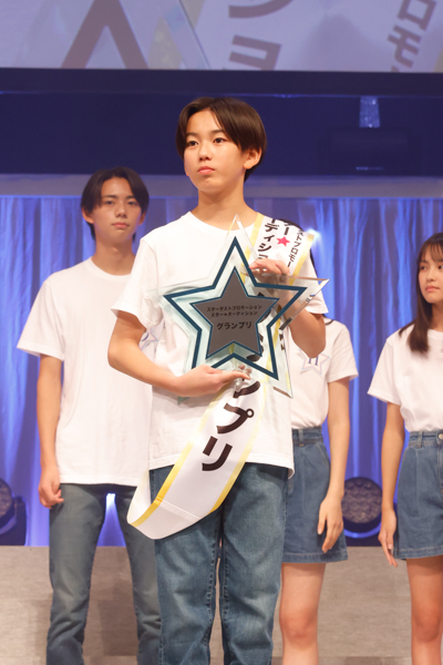 北川景子がサプライズ登場！第4回スターオーディショングランプリは山中島世夏と岩瀬夕由。私立恵比寿中学、BUDDiiSらライブパフォーマンス。