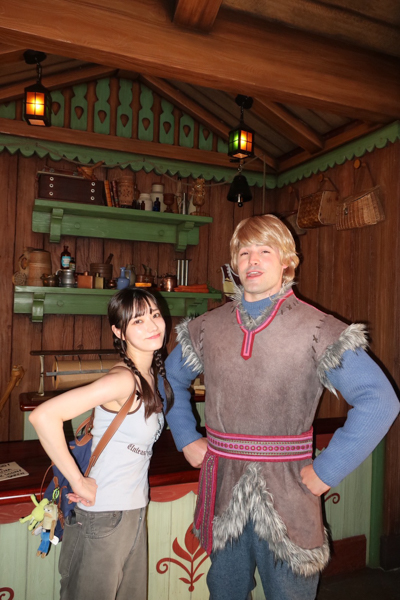 『美少女すぎる』と話題で今大注目の宮下玲奈。香港ディズニーを訪問し可愛すぎるオフショット公開！