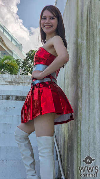 現役看護師・金城真美さん、赤のレースクイーン衣装で美脚披露！ 「幸せになるためには健康が1番大事」＜Miss Planet Japan 2025 沖縄代表＞