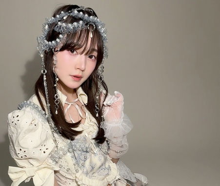 近衛りこ、透けレース×ガーターで魅了！セクシー可愛いランジェリーロリィタ姿を披露