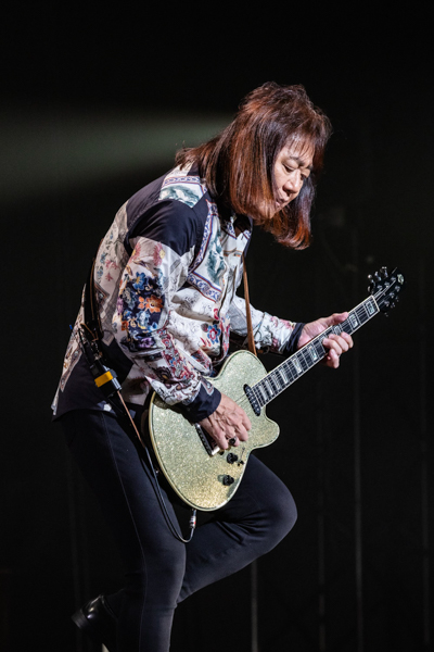 【ライブレポート】甲斐バンドが実に16年振りに凱旋した聖地で刻みつけた新たな伝説。50周年アニバーサリーファイナル「100万＄ナイト at 日本武道館」