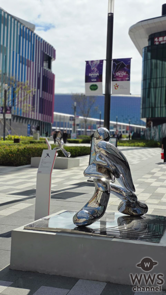 世界的人気を誇るK-POP授賞式「2025 MAMA AWARDS」、香港・Kai Tak Stadium(啓徳スタジアム)周辺の盛り上がりを現地レポート！