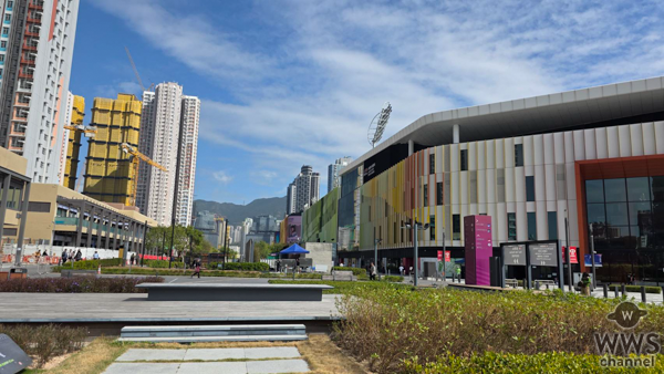 世界的人気を誇るK-POP授賞式「2025 MAMA AWARDS」、香港・Kai Tak Stadium(啓徳スタジアム)周辺の盛り上がりを現地レポート！