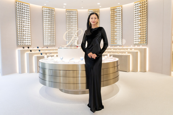 榮倉奈々・山田裕貴がReFaブランド史上最大の旗艦店に登場！榮倉「信じてもらえないほどの規模感」山田「人生初のテープカット圧倒されました」「ReFa GINZA」オープニングセレモニー開催　